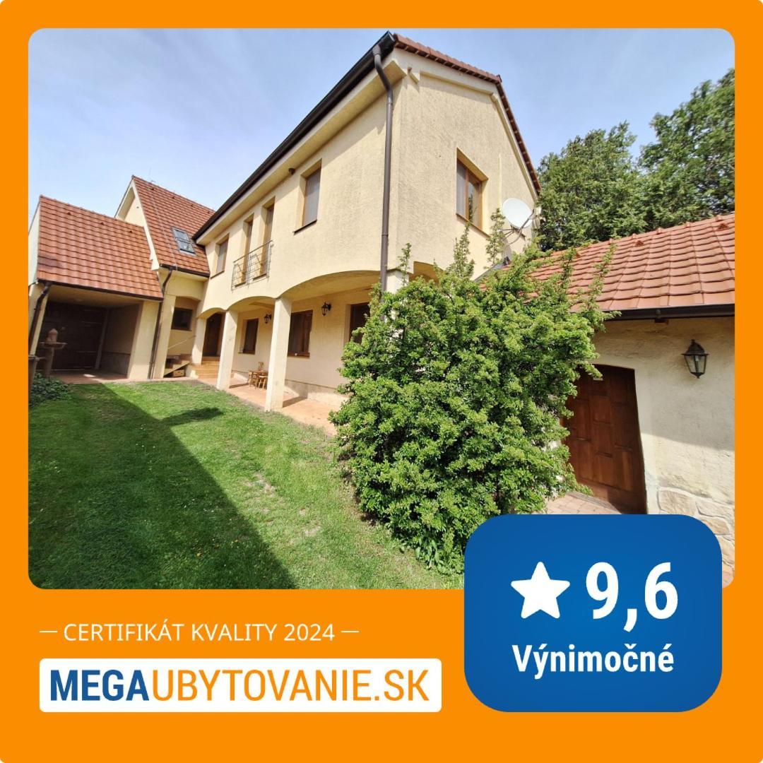 Penzion Villa Agnes Szomolány Kültér fotó